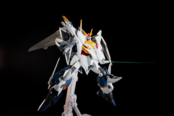 ROBOT魂(Ka版)＜机动战士系列＞ RX-105 Ξ高达（机动战士高达：闪光的哈萨维版）