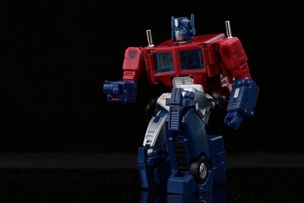 变形金刚大师级 合体系列 MPG-09 超级仁莱