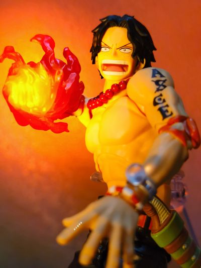 S.H.Figuarts 波特夹斯·D·艾斯 -火拳-