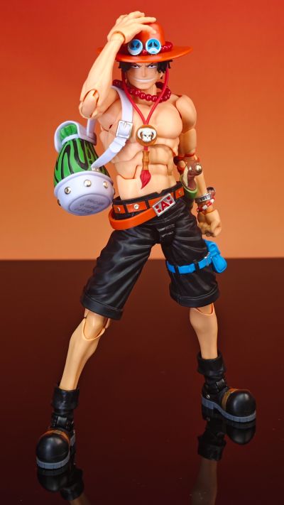 S.H.Figuarts 波特夹斯·D·艾斯 -火拳-