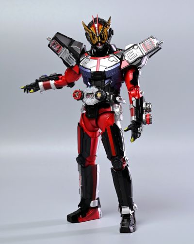 S.H.Figuarts 假面骑士时王 假面骑士盖茨 幻梦装甲