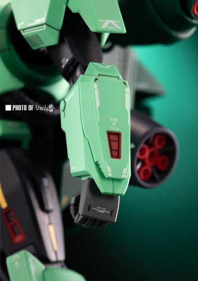 HG 1/144 玻利诺克·沙曼