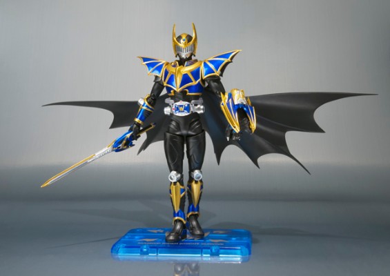 S.H.Figuarts  假面骑士夜骑生存形态