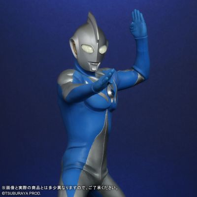 大怪兽系列 奥特新生代 高斯奥特曼 月神形态