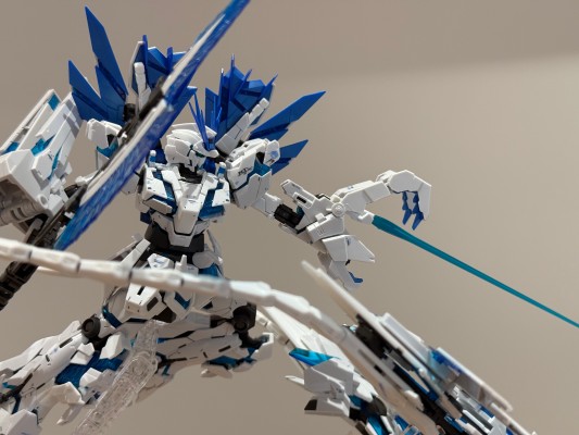 RG 高达基地限定 机动战士高达独角兽(UC)  完美独角兽高达