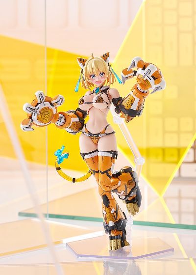 PLAMAX  BP-02 兔女郎服装计划 索菲亚· F· 希琳 老虎装甲