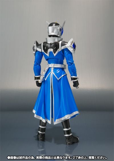 S.H.Figuarts 假面骑士巫骑 流水魔龙形态