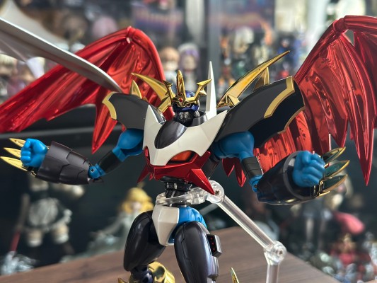 S.H.Figuarts 数码宝贝02 帝皇龙甲兽 攻击形态/战士形态 -特别配色版-
