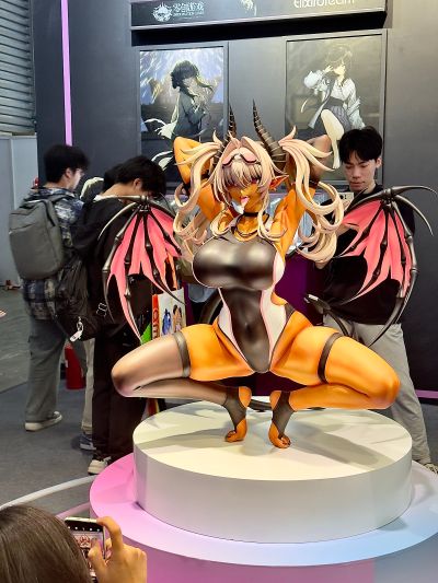 魅魔学园游泳部 利维亚 通常版