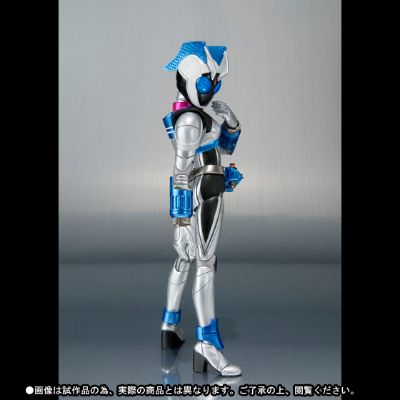 S.H.Figuarts 假面骑士抚子
