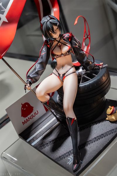 碧蓝航线 乌尔里克·冯·胡贝尔 一骑绝尘 1/7比例手办