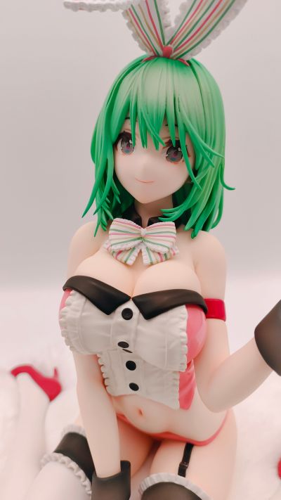 粉色兔女郎