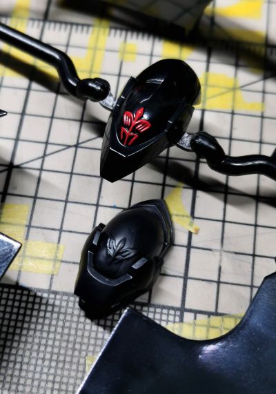 MODEROID 机动战舰 黑暗王子 黑百合