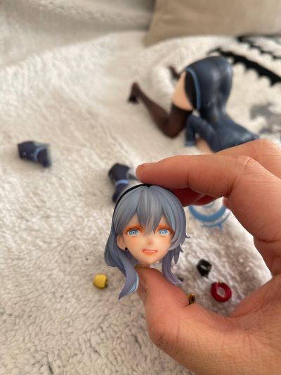 蔚蓝档案 天雨亚子