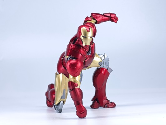 S.H.Figuarts 钢铁侠 Mk6 -《BATTLE DAMAGE》 EDITION-（复仇者联盟）