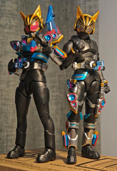 S.H.Figuarts 假面骑士娜猫 火旺节拍形态