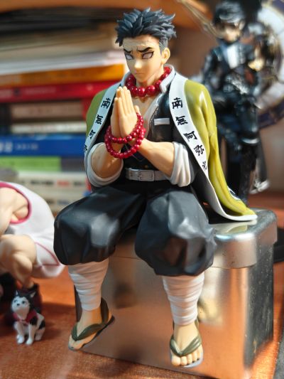 压泡面 鬼灭之刃 动画版 悲鸣屿行冥