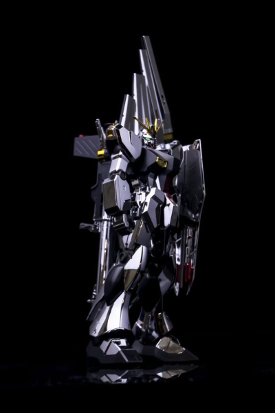HGUC 1/144 机动战士高达 逆袭的夏亚 RX-93 ν高达  Metallic Coating Ver.