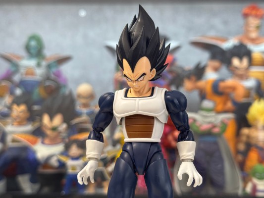 S.H.Figuarts 贝吉塔-老旧战斗服-