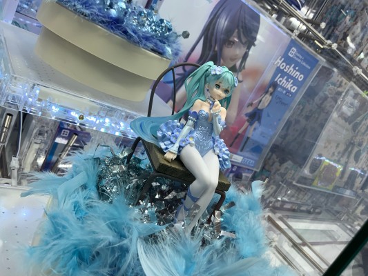 初音未来 压泡面人偶 花仙子系列ー粉蝶花仙子 浅蓝色款ー
