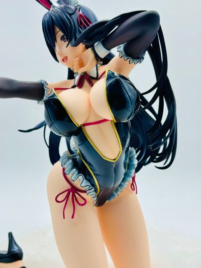 早良绫香 裸腿兔女郎