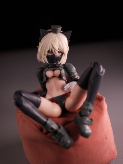 岛田文金艺术集 机甲少女 阿蒂尼娅