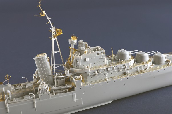 编号：05367 1/350 世界战舰系列 英国皇家海军亚尔古英雄号巡洋舰