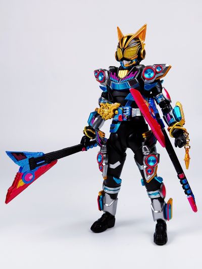 S.H.Figuarts 假面骑士娜猫 火旺节拍形态