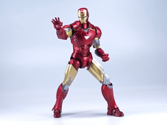 S.H.Figuarts 钢铁侠 Mk6 -《BATTLE DAMAGE》 EDITION-（复仇者联盟）