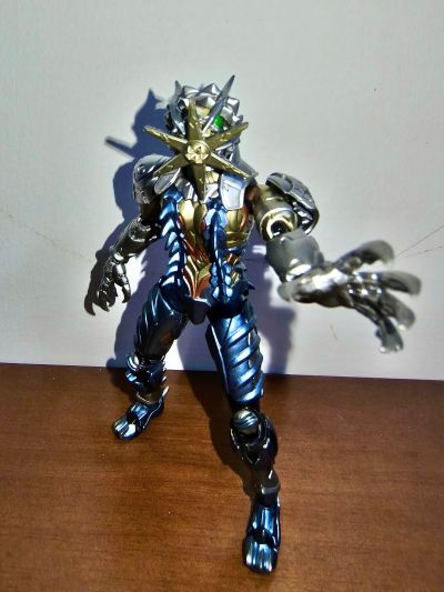 S.H.Figuarts    鼹种亚马逊