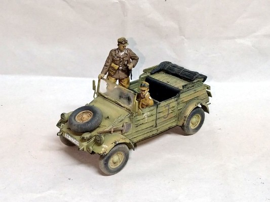 35238 1/35 德国 KUEBELWAGEN 82型 桶车（非洲军团）