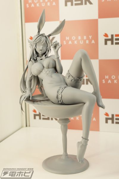 酒杯兔女郎