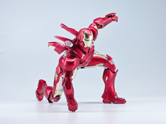 S.H.Figuarts 复仇者联盟 钢铁侠 Mark VII 《Avengers Assemble》 Edition