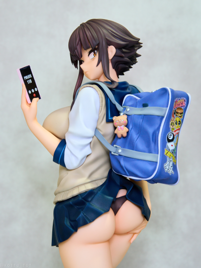 蕾丘叶子