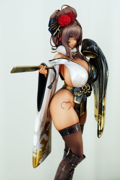 胜利女神：妮姬 诺亚尔：黑兔