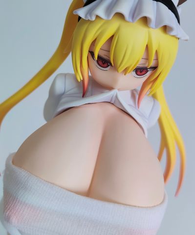 🪐 万 乳 引 力 🪐