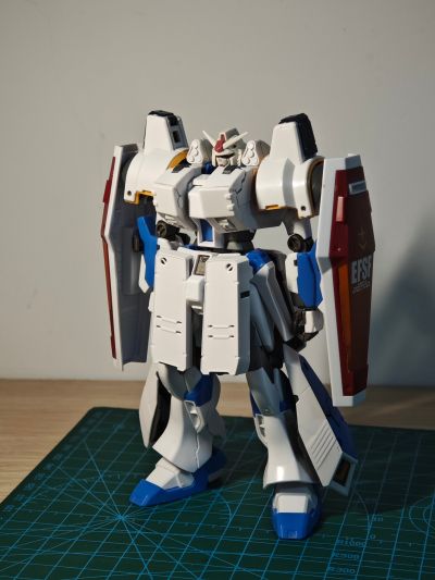 HG 机动战士高达SEED ASTRAY 天空的皇女 王道异端高达Ω