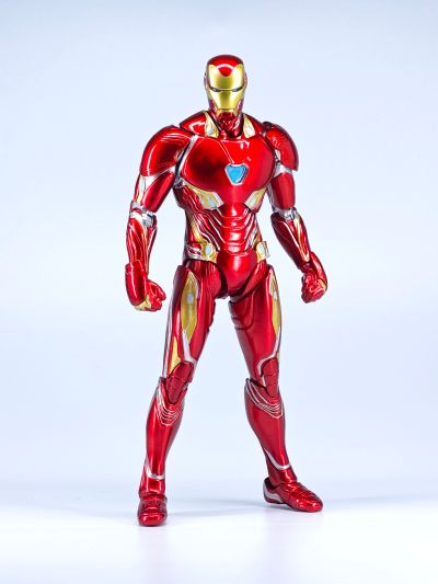 MAFEX 编号178 复仇者联盟3：无限战争 钢铁侠 50号装甲