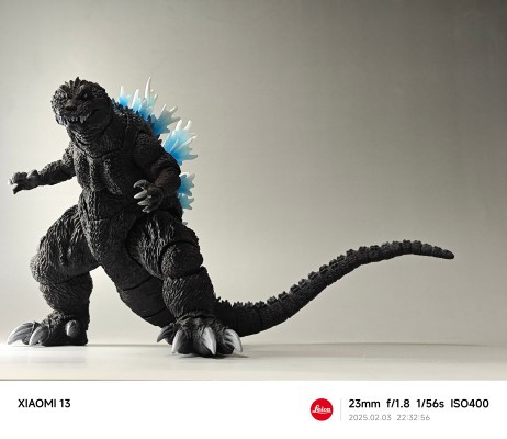 S.H.MonsterArts 哥斯拉：大怪兽总攻击 哥斯拉 （2001）放射热线版