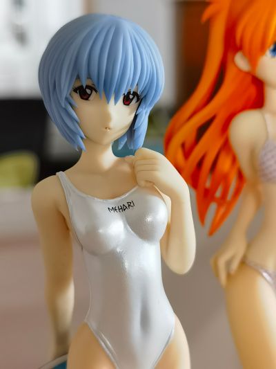 BEACH QUEENS EVA 绫波丽 Pearl Color Edition