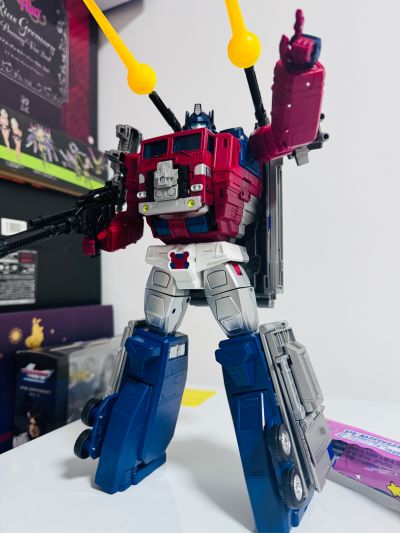 变形金刚大师级 合体系列 MPG-09 超级仁莱