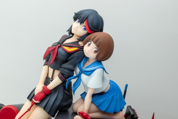 斩服少女 缠流子 与 满舰饰真子