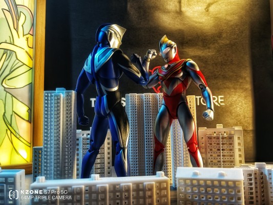 Ultra-Act 盖亚奥特曼 阿古茹奥特曼 V1