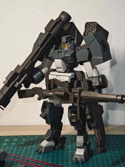 HG 机动战士高达 铁血的奥尔芬斯 月钢 ASW-G-56 吉蒙里高达