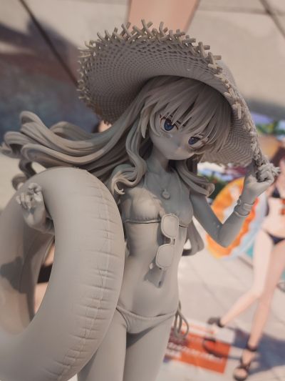 艾莉西亚·沃尔费尔特 泳装