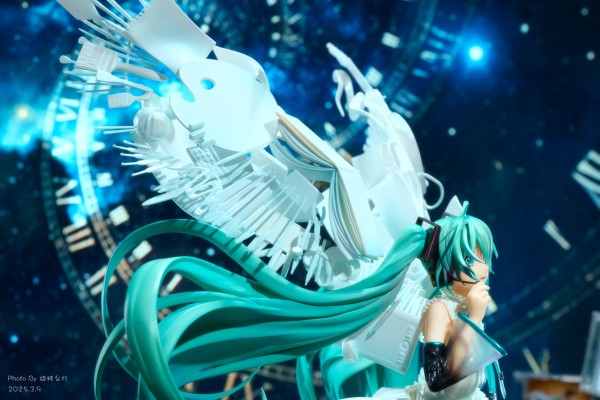 【2025.3.9】初音未来 16周年纪念款
