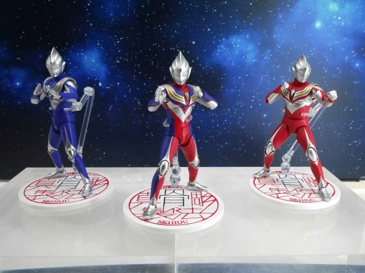 S.H.Figuarts（真骨雕制法） 迪迦奥特曼 空中型