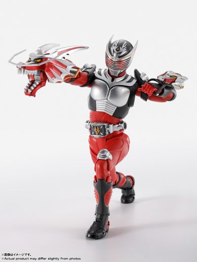 S.H.Figuarts（真骨雕制法） 假面骑士龙骑