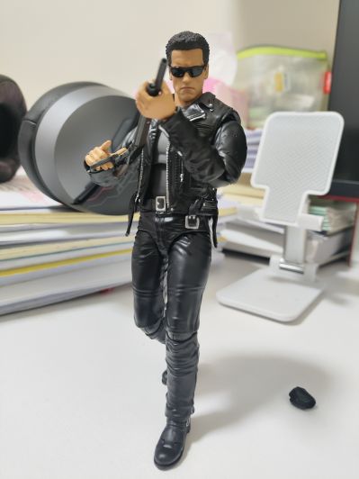 MAFEX 编号199  终结者2：审判日 T-800
