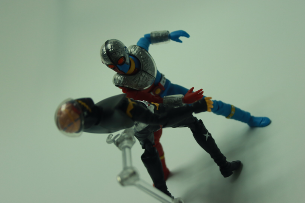 S.H.Figuarts  电脑黑魔